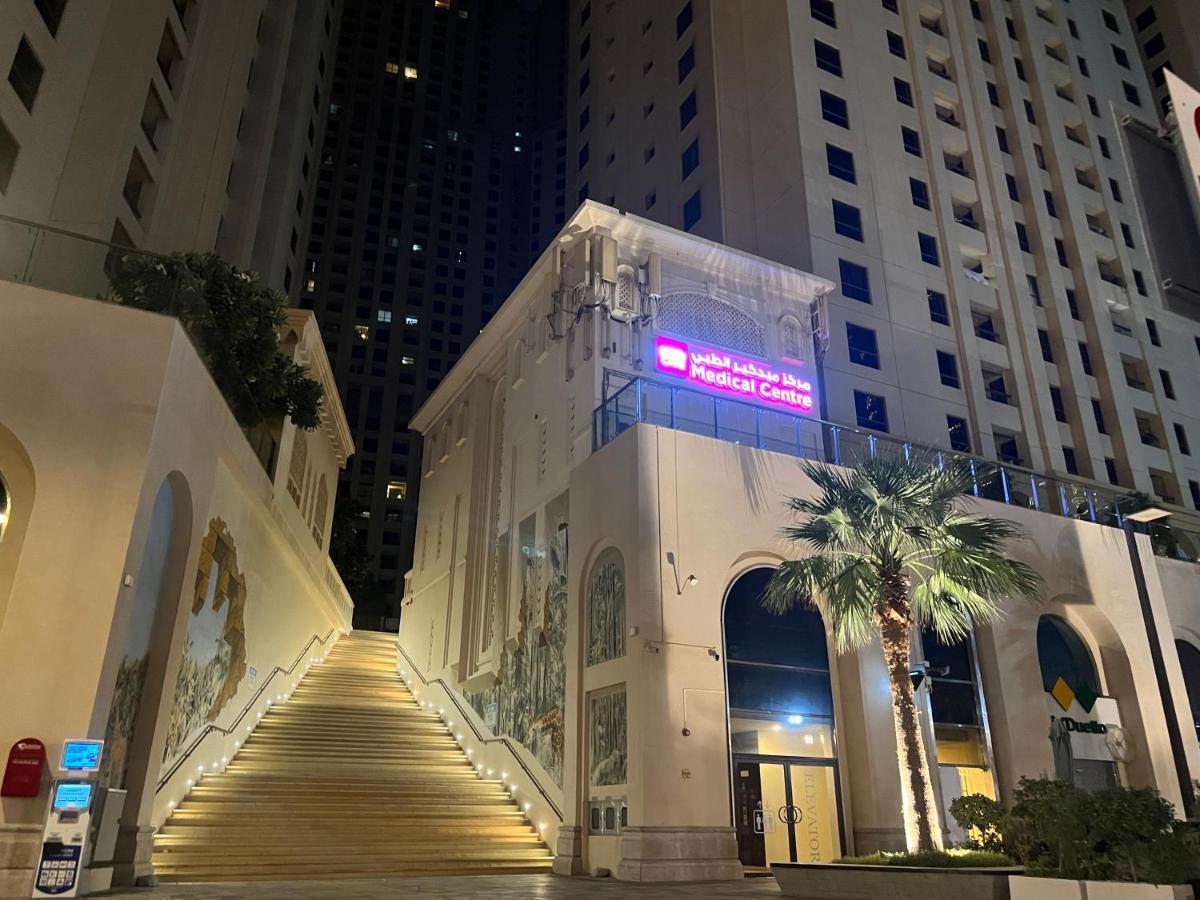 Lunar Hostel - Jbr Dubai Eksteriør bilde