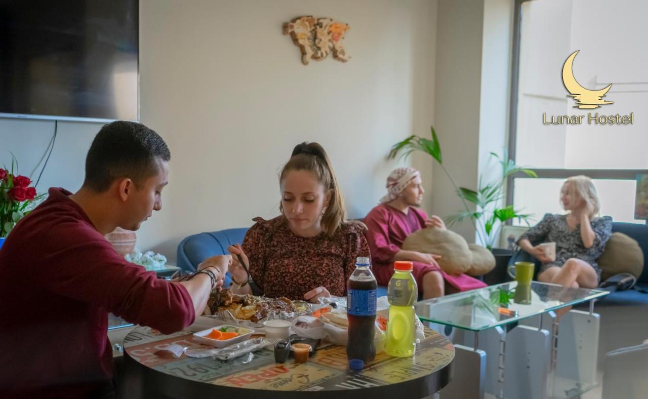 Lunar Hostel - Jbr Dubai Eksteriør bilde