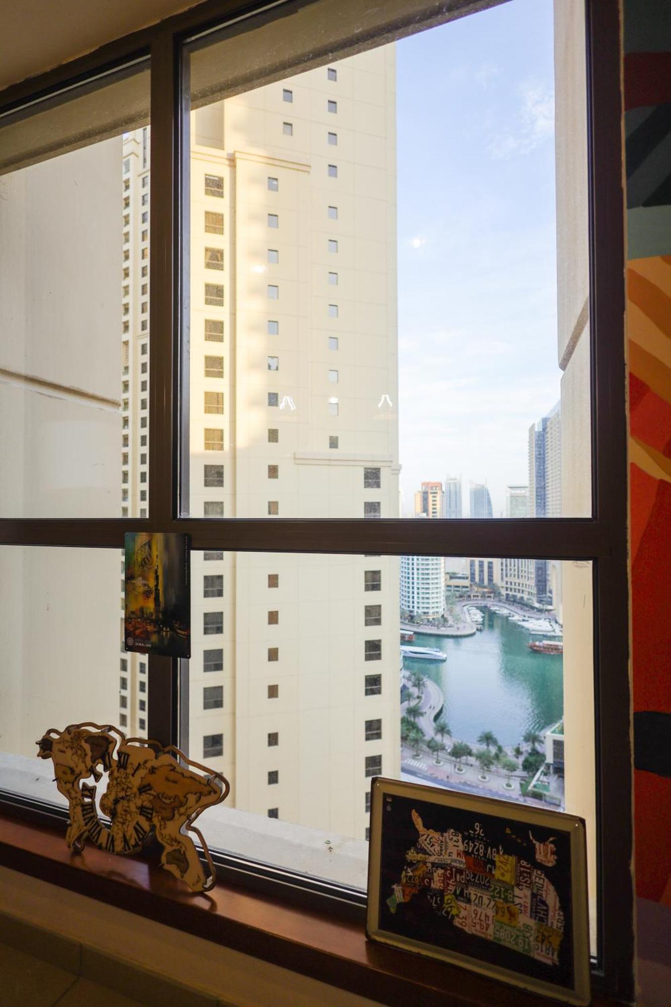 Lunar Hostel - Jbr Dubai Eksteriør bilde