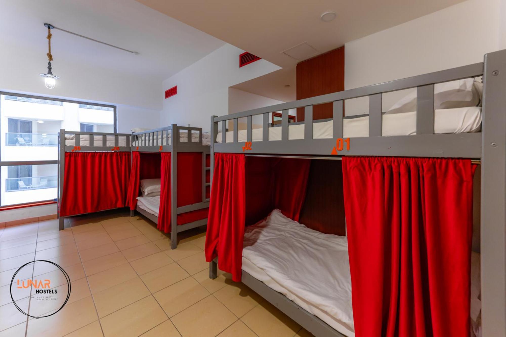 Lunar Hostel - Jbr Dubai Eksteriør bilde
