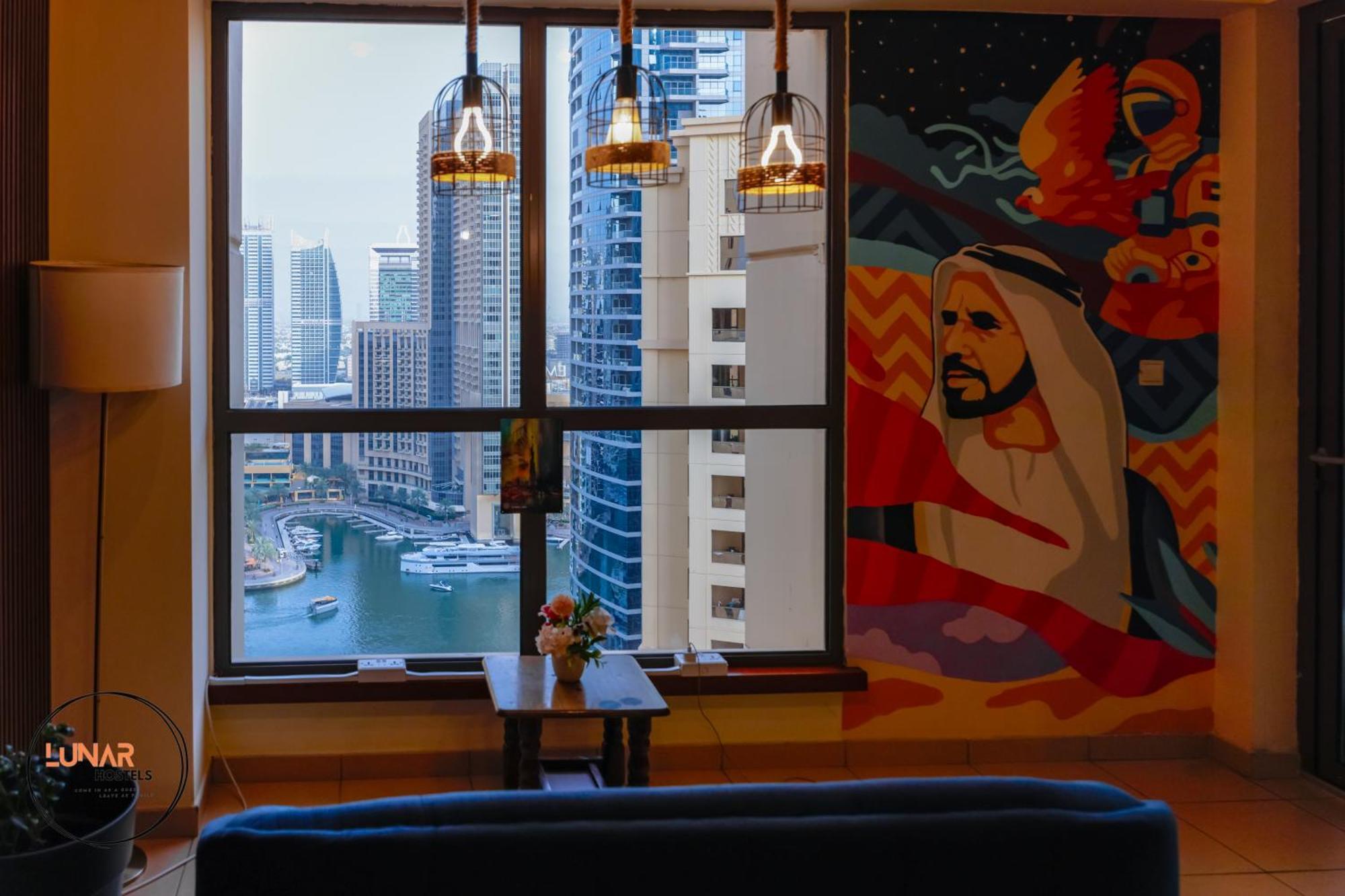 Lunar Hostel - Jbr Dubai Eksteriør bilde