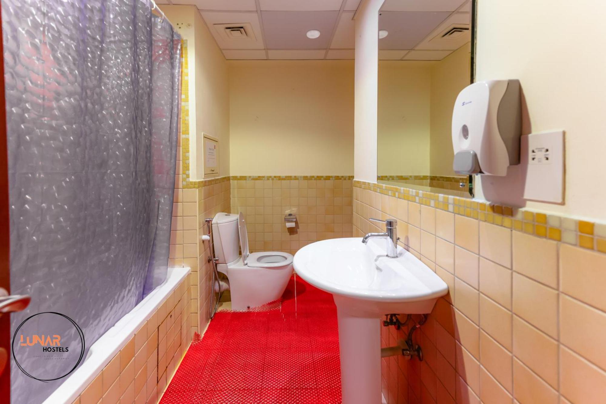 Lunar Hostel - Jbr Dubai Eksteriør bilde