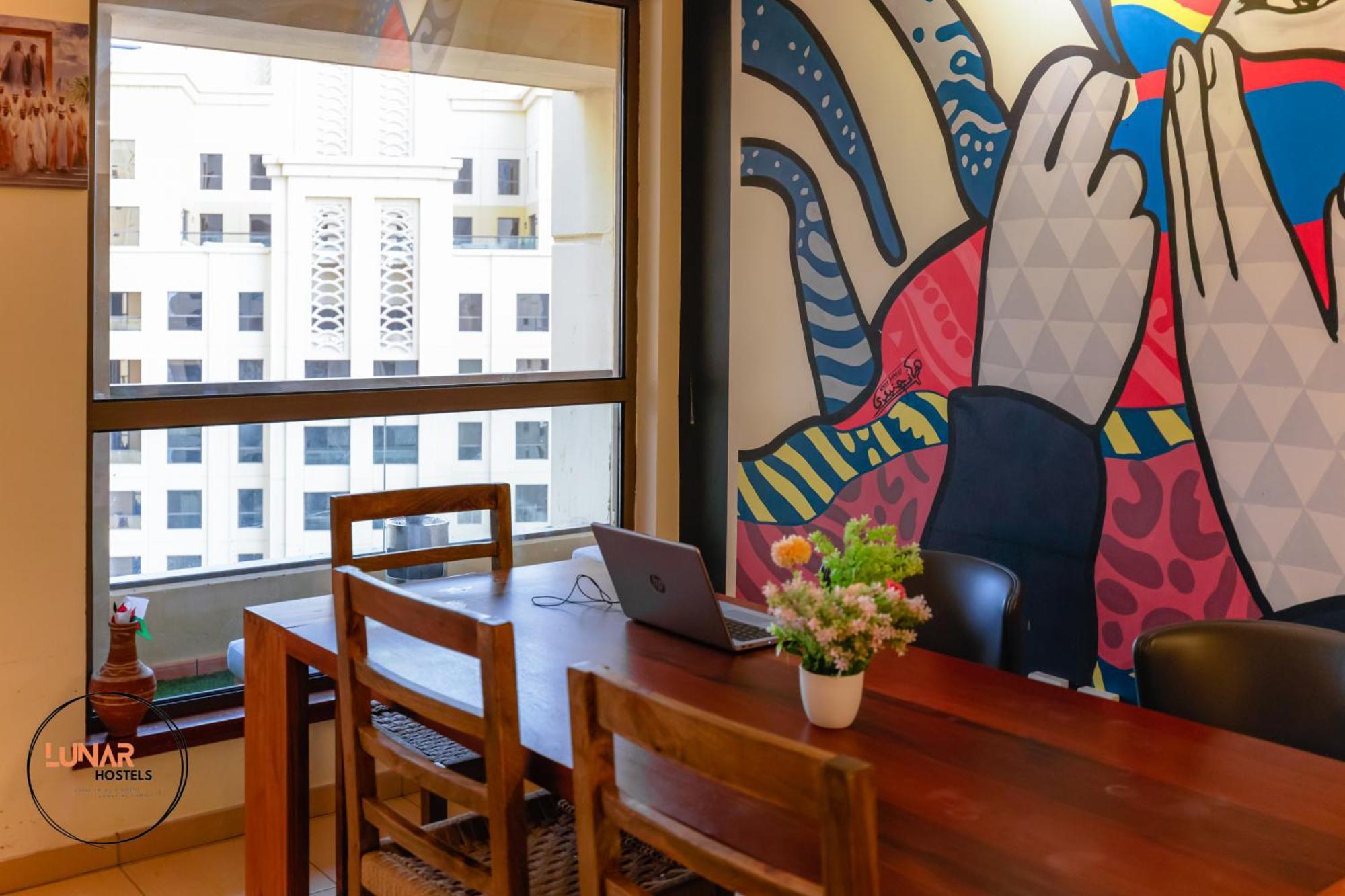 Lunar Hostel - Jbr Dubai Eksteriør bilde