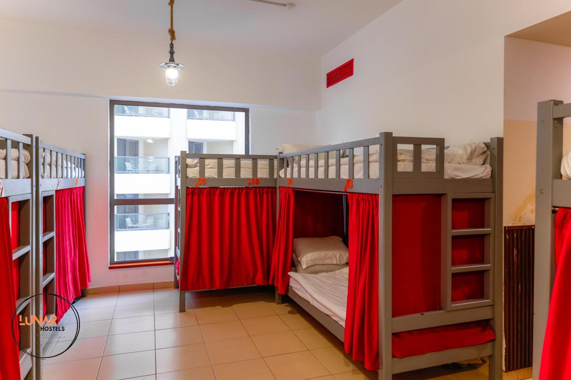 Lunar Hostel - Jbr Dubai Eksteriør bilde